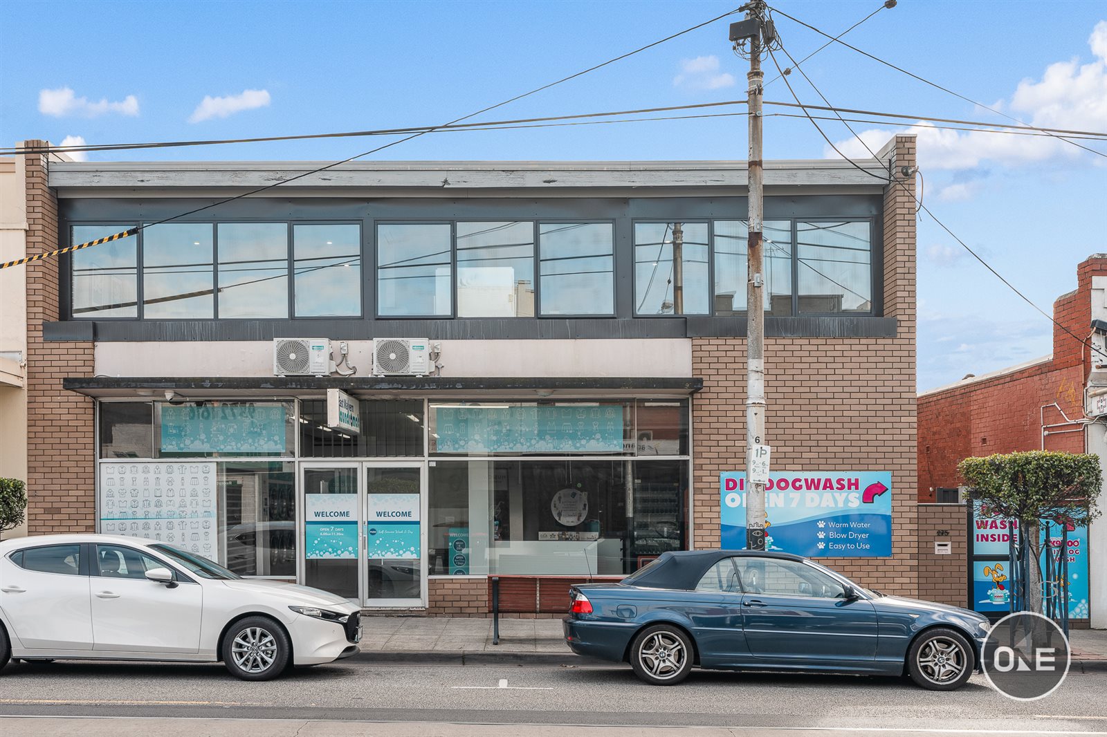 Building frontage of East Malvern Laundromat at 275 Waverley Road